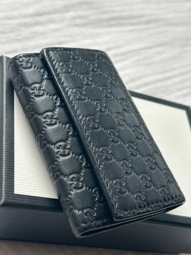 【GUCC】グッチ GG柄　レザー　キーケース