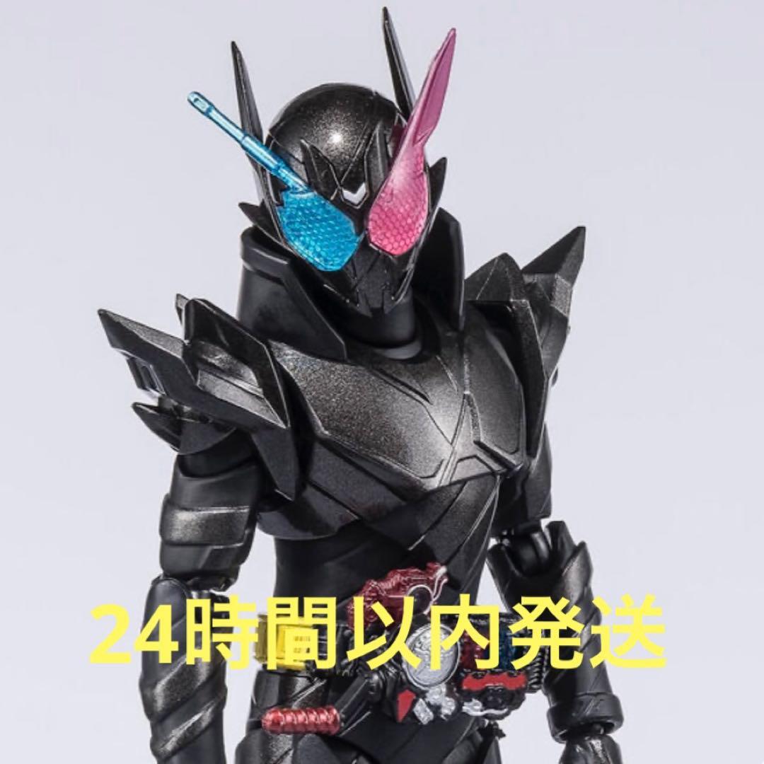 SH Figuarts 仮面ライダービルド ラビットタンクハザードフォーム