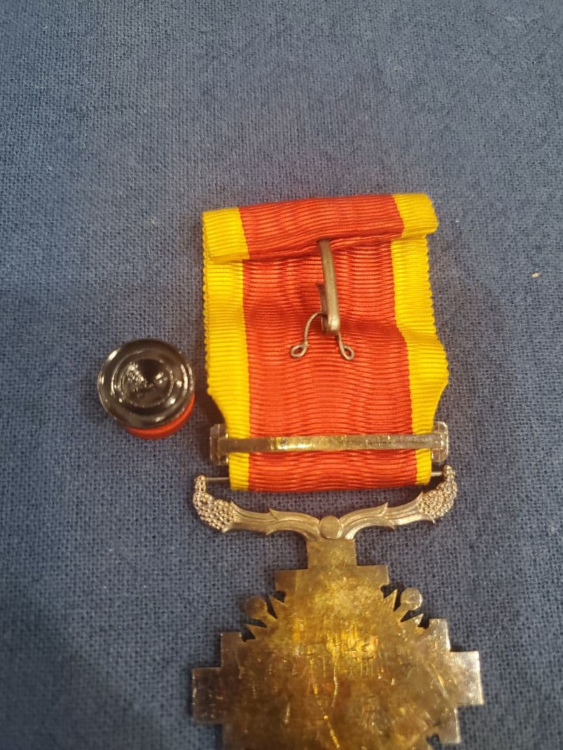 満州国 勲五位桂国章 勲章 徽章 略綬付 共箱付