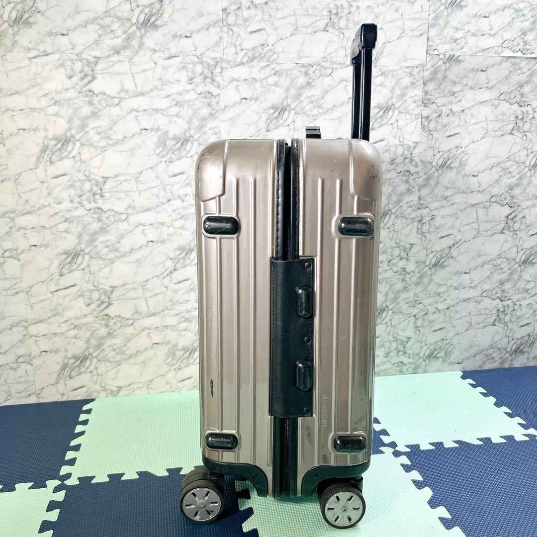 リモワ サルサ 45L 4輪 TSAロック キャビンプラス プロセッコ 金色