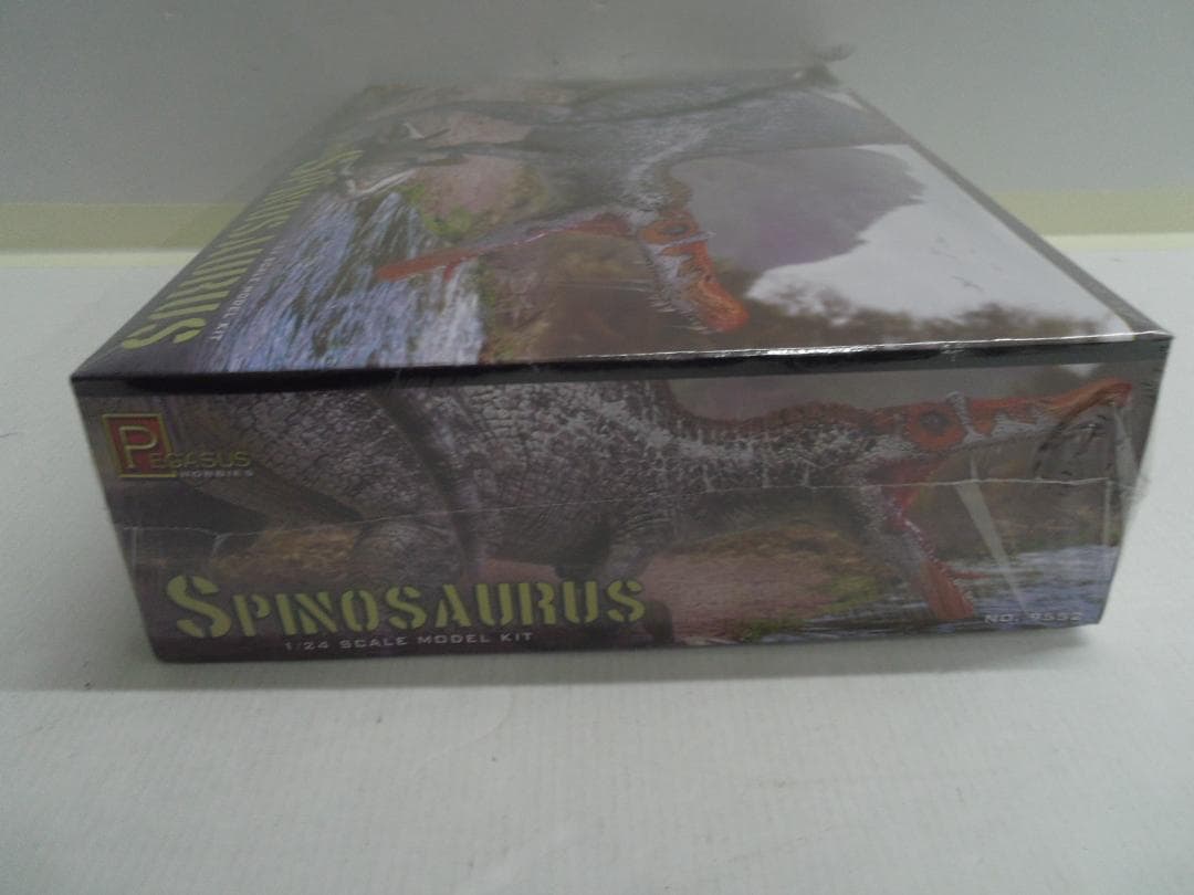 【未開封】PEGASUS HOBBIS　１／２４　SPINOSAURUS