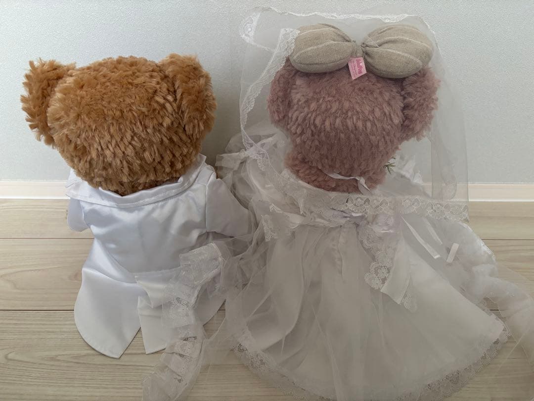 ダッフィー＆シェリーメイ ぬいぐるみとウェディングコスチューム