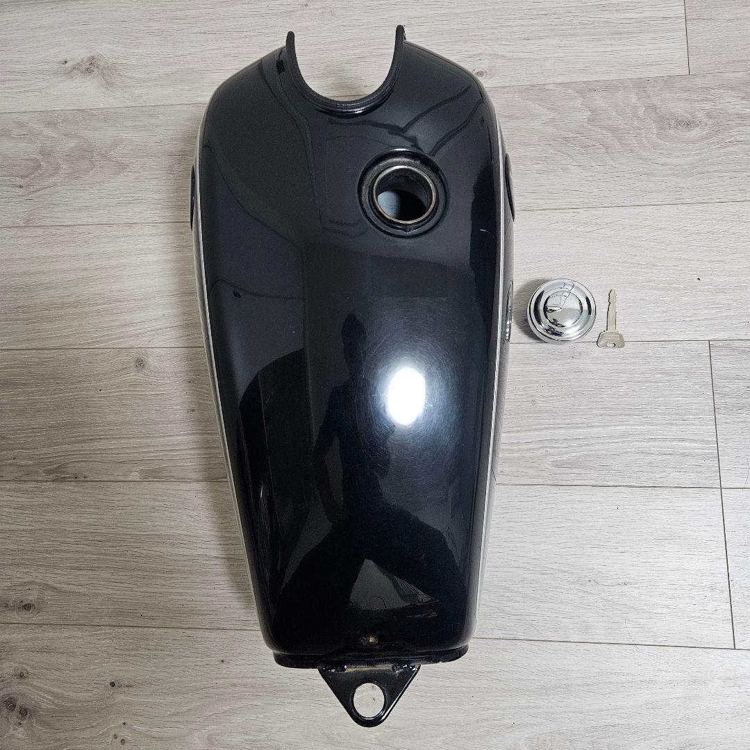 SR400 純正ブラックタンク