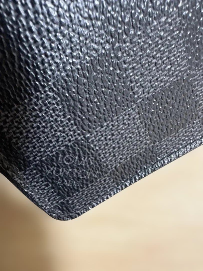 最終値下げ！ルイ・ヴィトン ジッピー・ウォレット ブラック