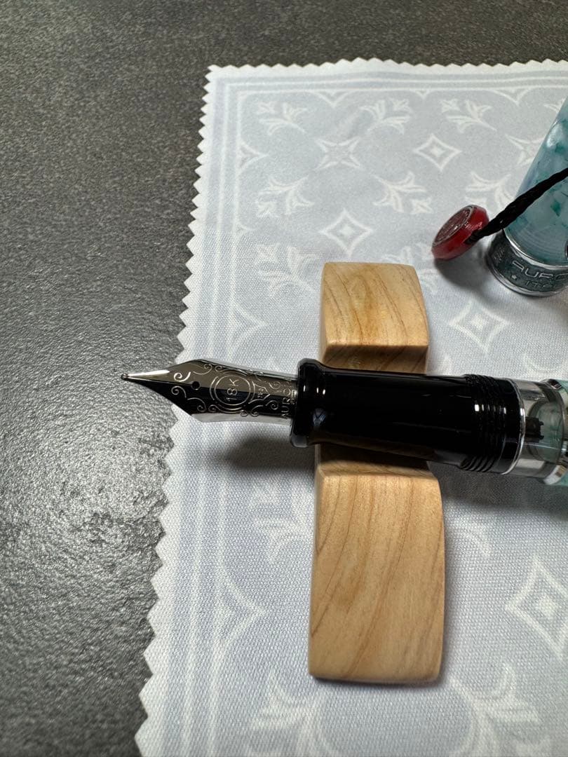 AURORA アウロラ 万年筆 台湾限定 オプティマ 日月潭 字幅M