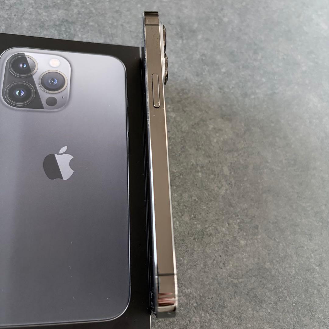 iPhone13 PRO 256GB グラファイト 背面ヒビ有り 動作問題なし