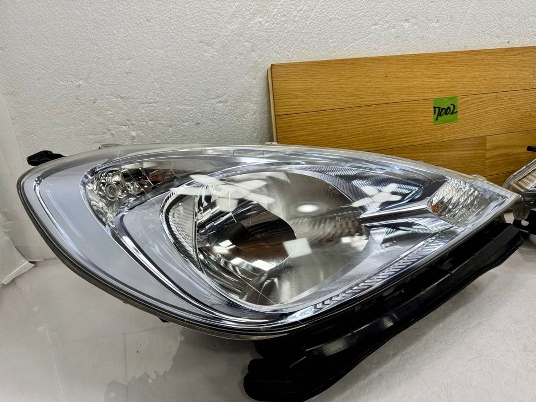 美品 ホンダ フィット 後期 GP1/GP4 GE6 HVヘッドライト 左右