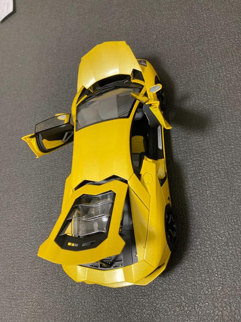 1/18 オートアート ランボルギーニ アヴェンタドール LP700－4