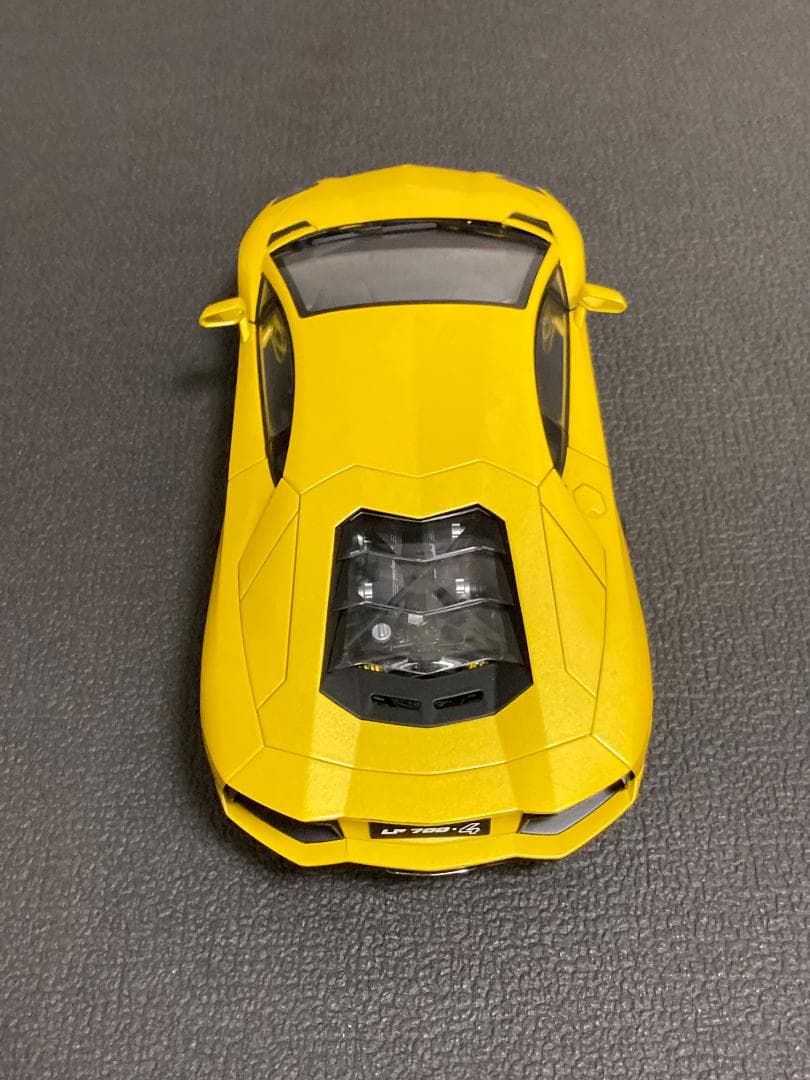 1/18 オートアート ランボルギーニ アヴェンタドール LP700－4