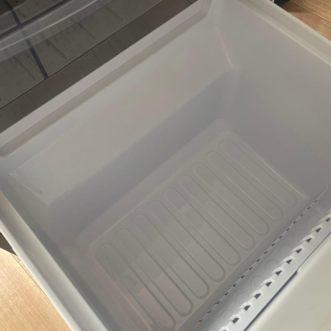 シャープ　2ドア　冷蔵庫 黒 137L 1人暮らし、単身用サイズ