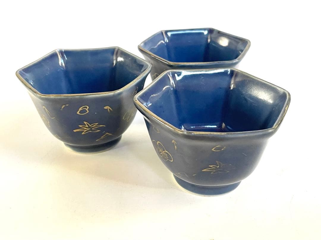 骨董　アンティーク　古伊万里　瑠璃金彩　六角　猪口　盃　小鉢　松竹梅　瑠璃釉