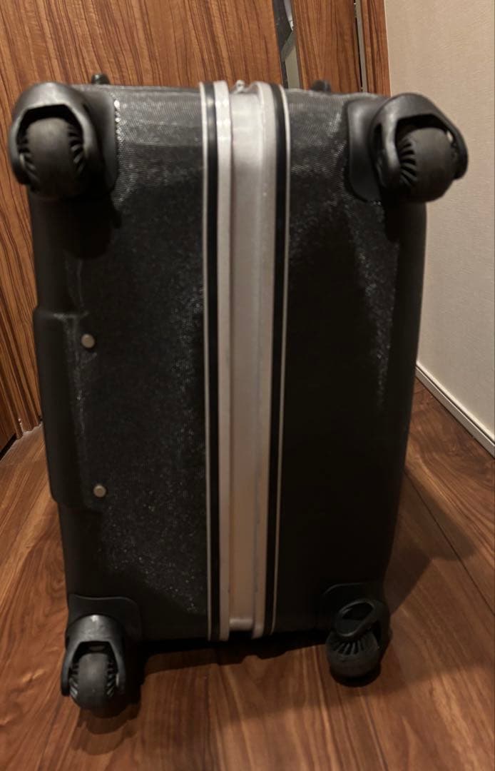 サムソナイト 大型スーツケース TSAロックあり ネームタグ、鍵つき、使用2回