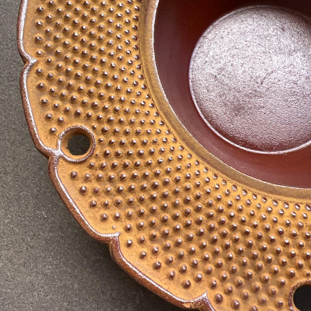 鋳鉄製 花柄灰皿　22.2センチ　南部鉄器　応接室　灰皿　大型