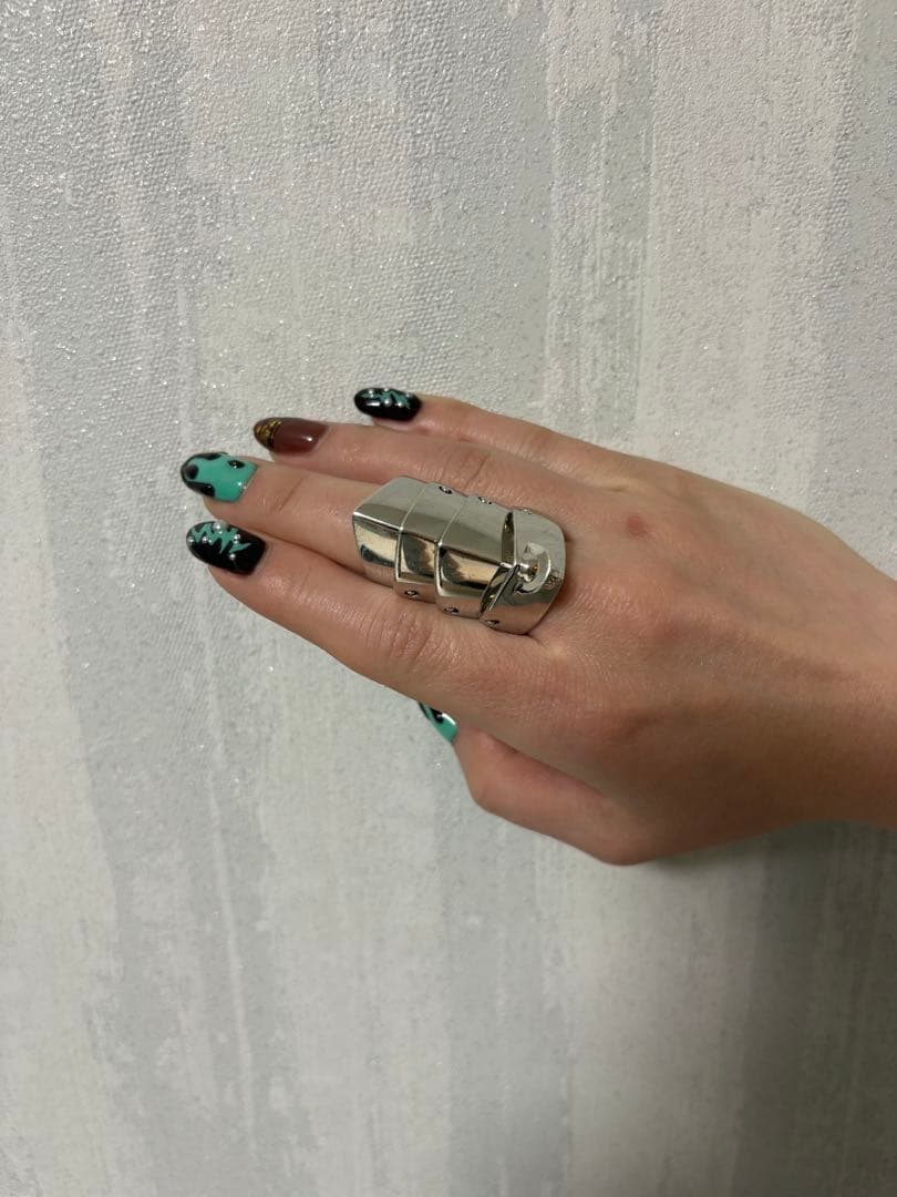 ヴィヴィアンウエストウッドARMOUR リング