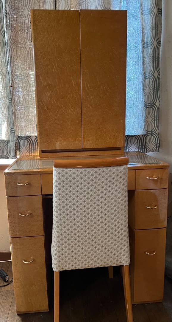 【送料込】大塚家具　高級三面鏡ドレッサー　鏡裏収納あり　椅子出品