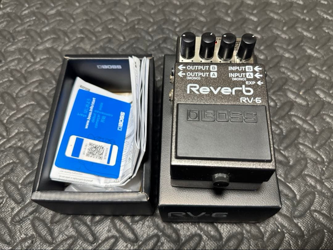 BOSS Reverb RV-6 エフェクター