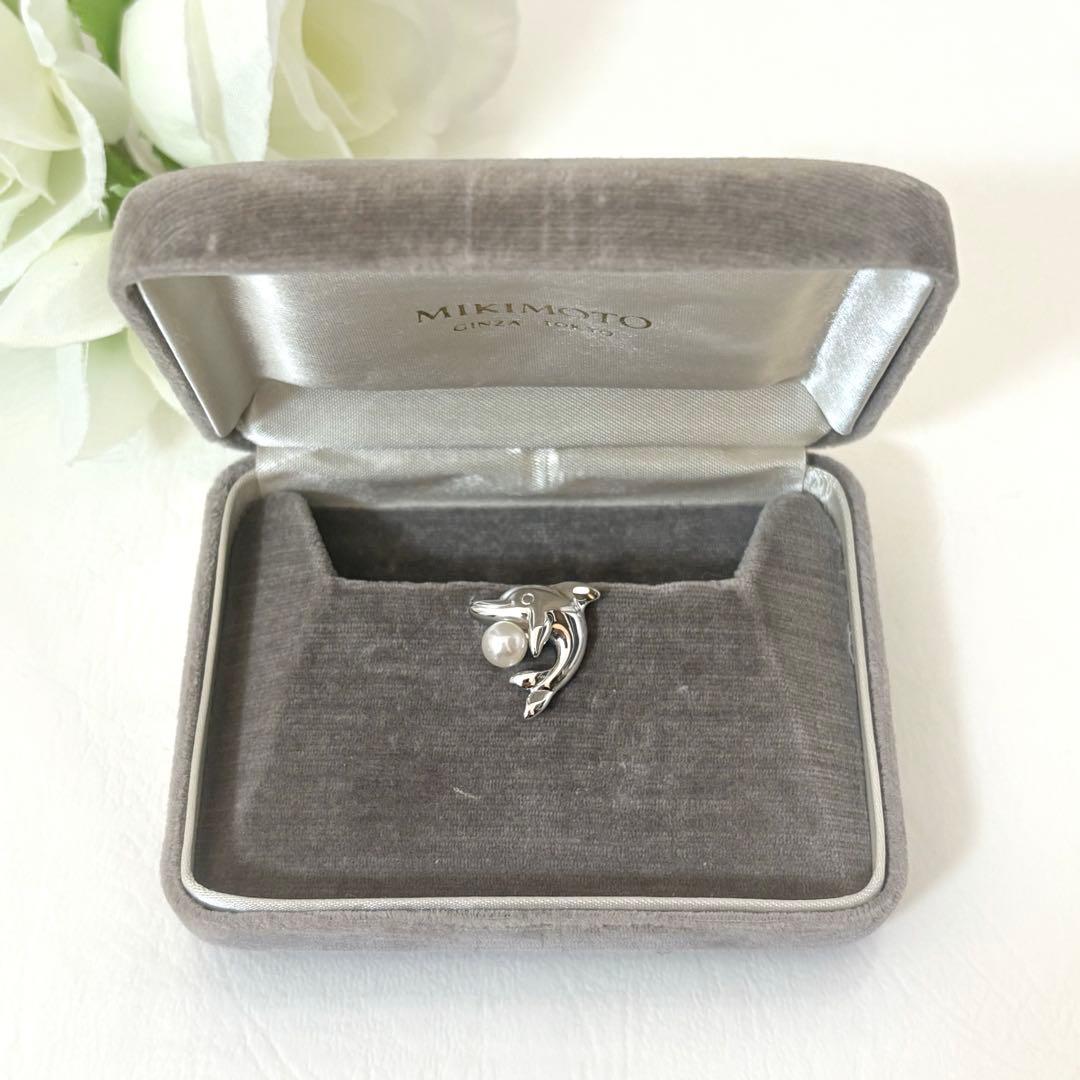 024【ミキモト】シルバー　パール　ピンブローチ　イルカ