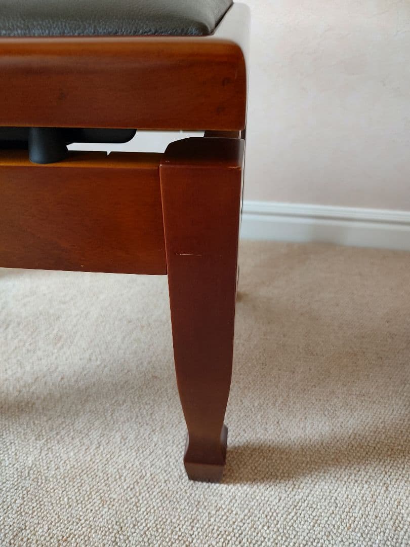 ギター専用椅子　現代ギター　マホガニー　GGS-III　GGS-STANDARD