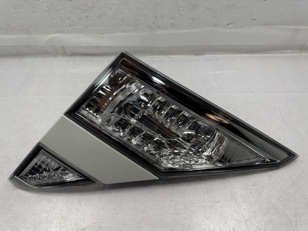 トヨタ 20 ヴェルファイア LED テールライト テールランプ 右側￼