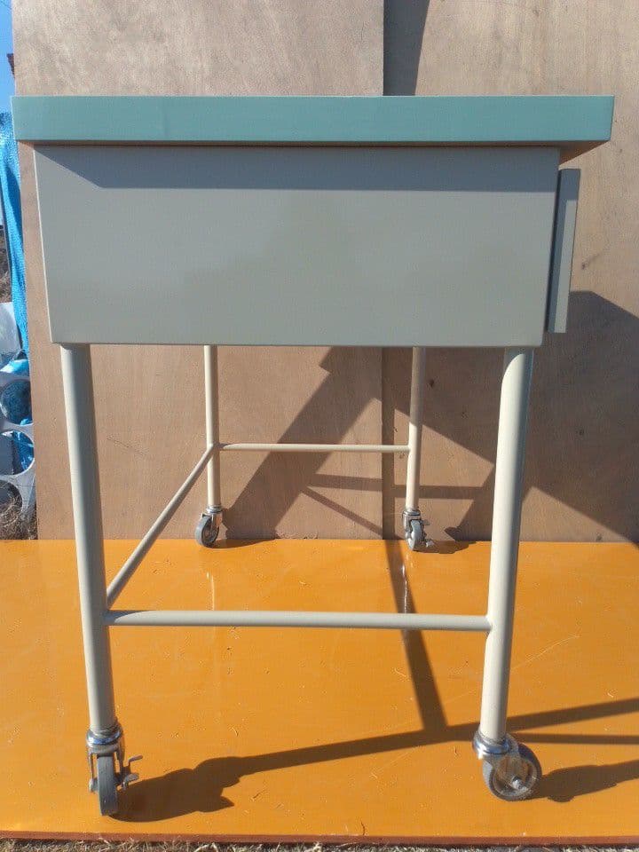 SOLNO 引き出し付き　調剤テーブル　 丈夫なツールワゴン　作業台　薬局　机