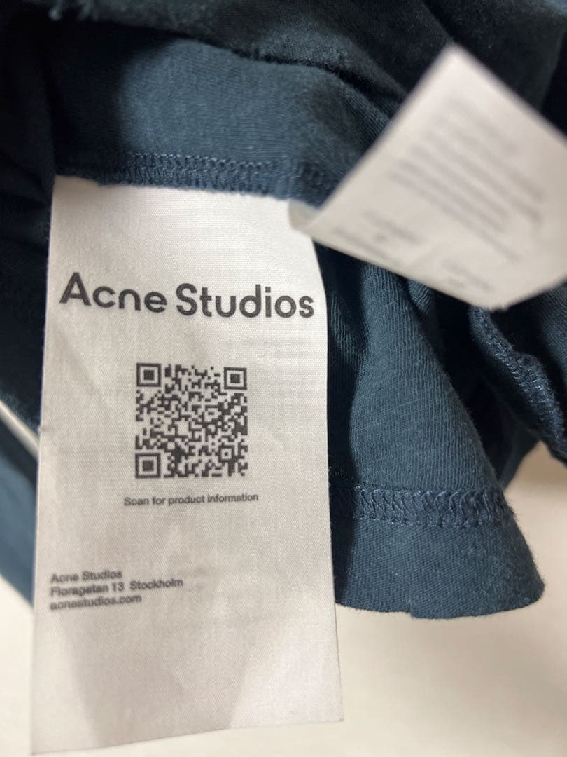 Acne Studios ロゴTシャツ