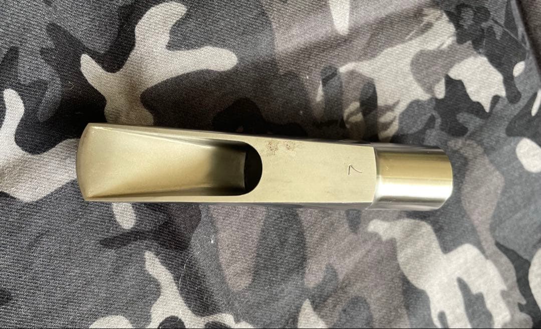 Beechlerべライトメタル（アルト）マウスピース7、リガチャー、キャップ付