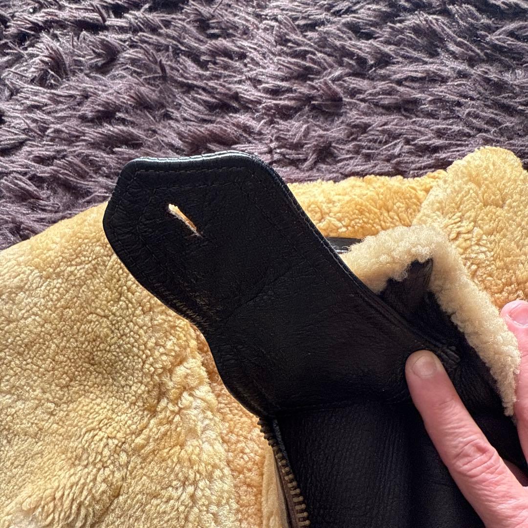 再評価3倍以上価値‼️お宝‼️フライトジャケット米国海軍仕様M445皮の素材を変更