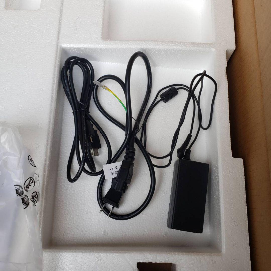 美品　未使用に近いLGモニター　31.5インチ大画面IPS FHDモニター