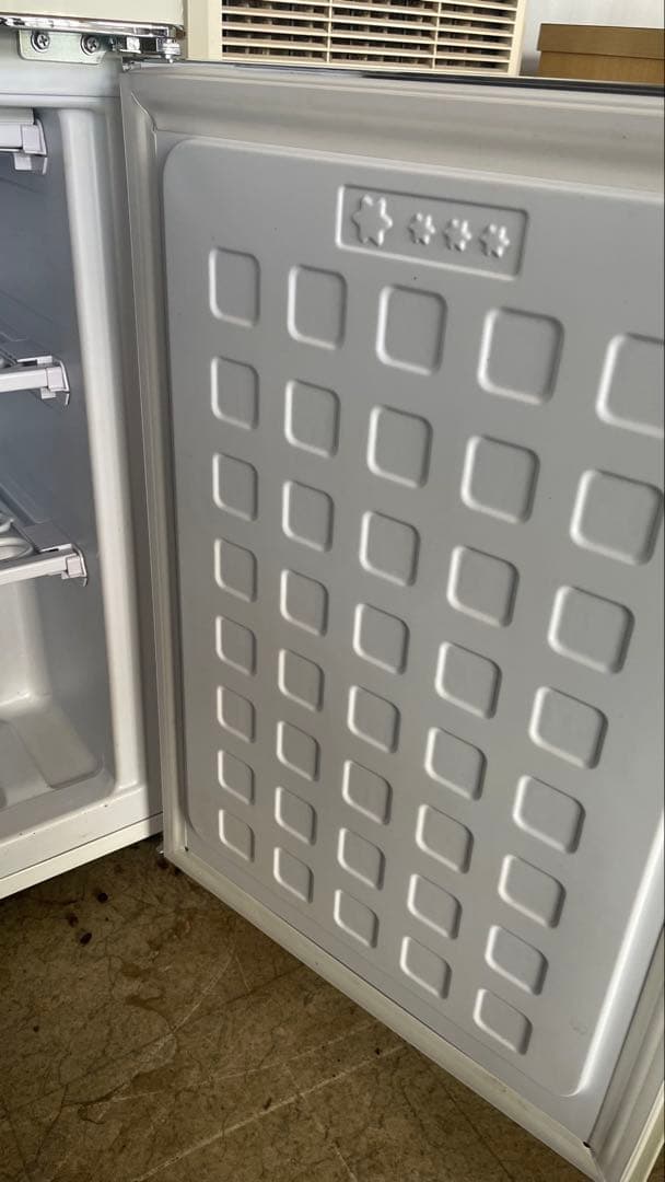 Grand Line ホワイト冷蔵庫 レトロスタイル 2ドア 2019年製