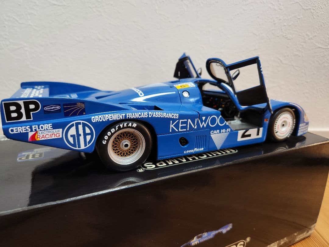 【ミニチャンプス】1/18KENWOOD ポルシェ956