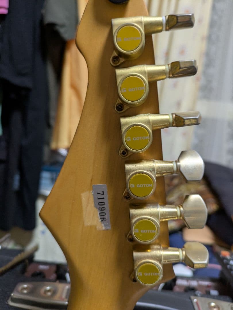 ARIAPROII黒いMAGシリーズ♫ストラトタイプエレキギター♫