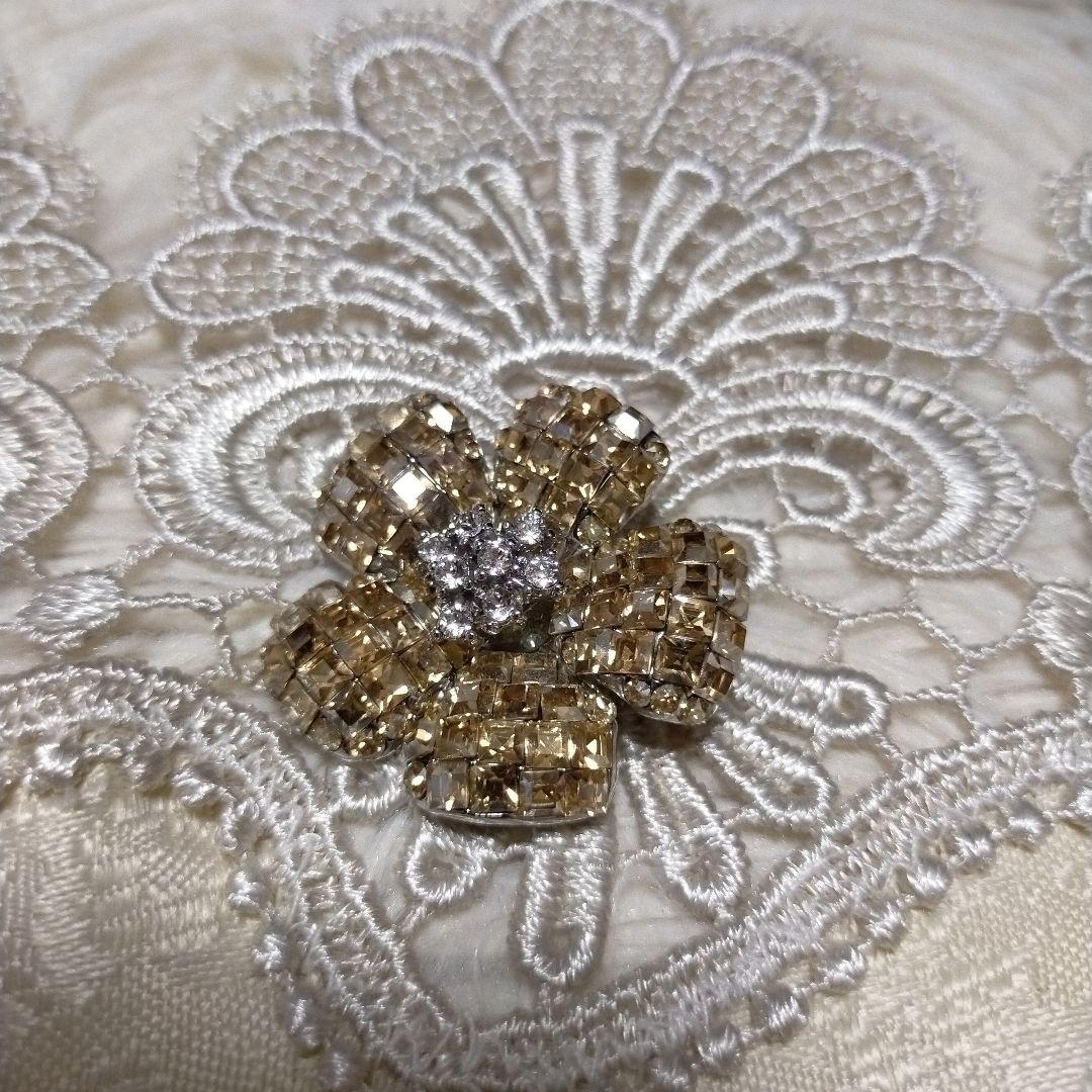 FOXEY ブローチ フラワー 花 フォクシー ゴールド系 アクセサリー