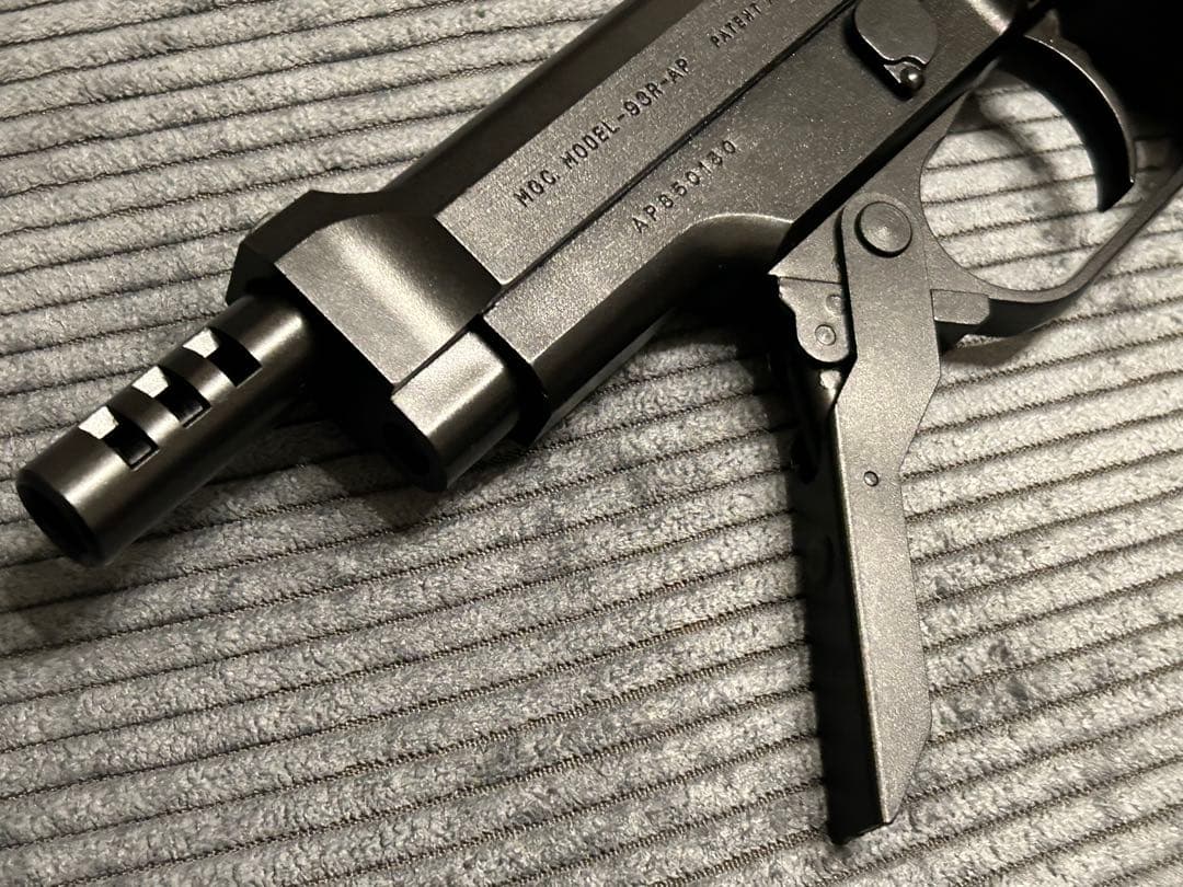 美品 動作確認済み MGC M93R ネグリ 木製グリップ仕様