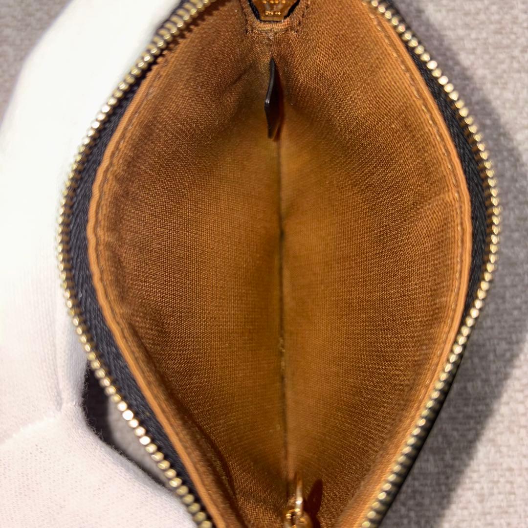 CELINE セリーヌ トリオンフ キーリング付き ケース 財布