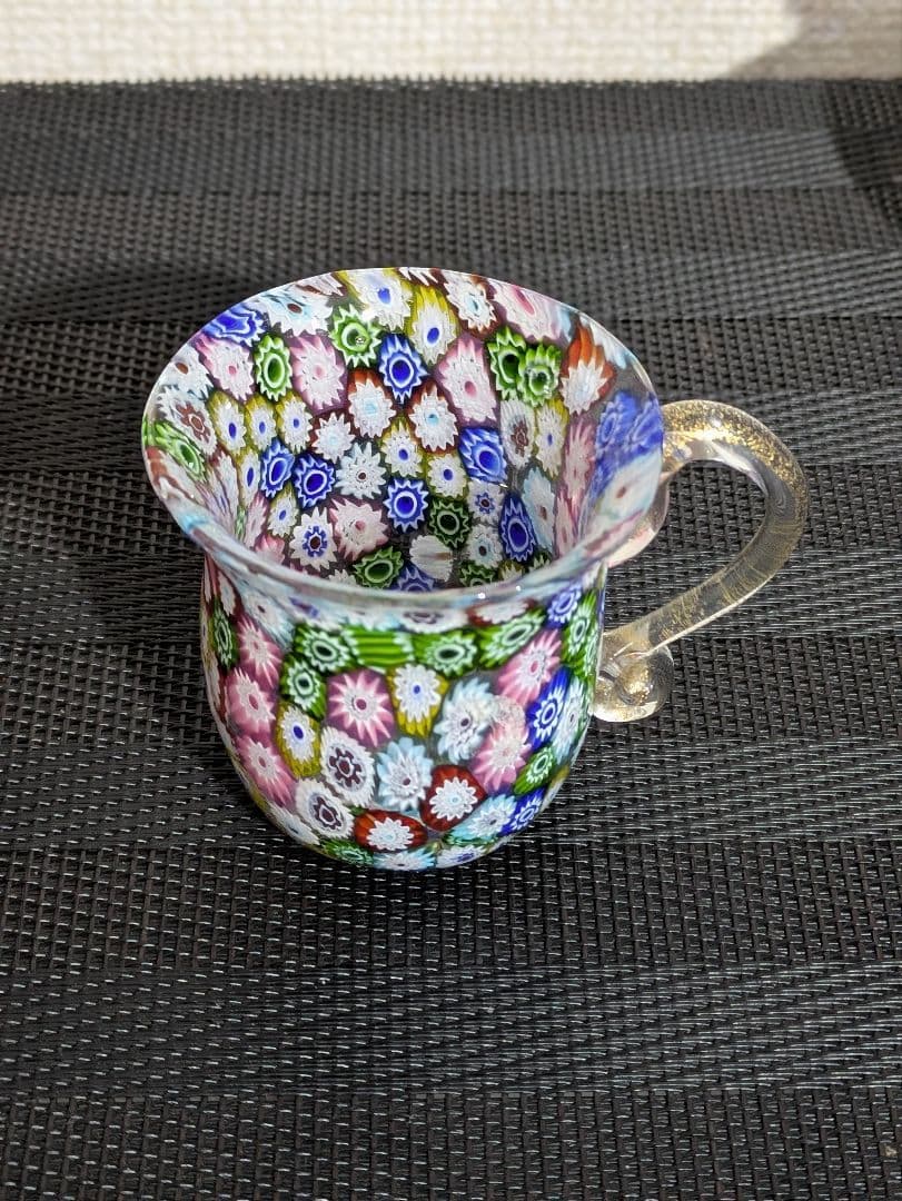 ムラノガラス.ベネチアンガラス ティーカップ .ソーサ、１セットはジャンクです。