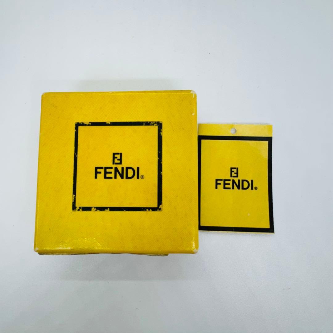 ✨FENDI✨フェンディ✨ロゴ✨コンビ✨箱付き✨スカーフリング✨