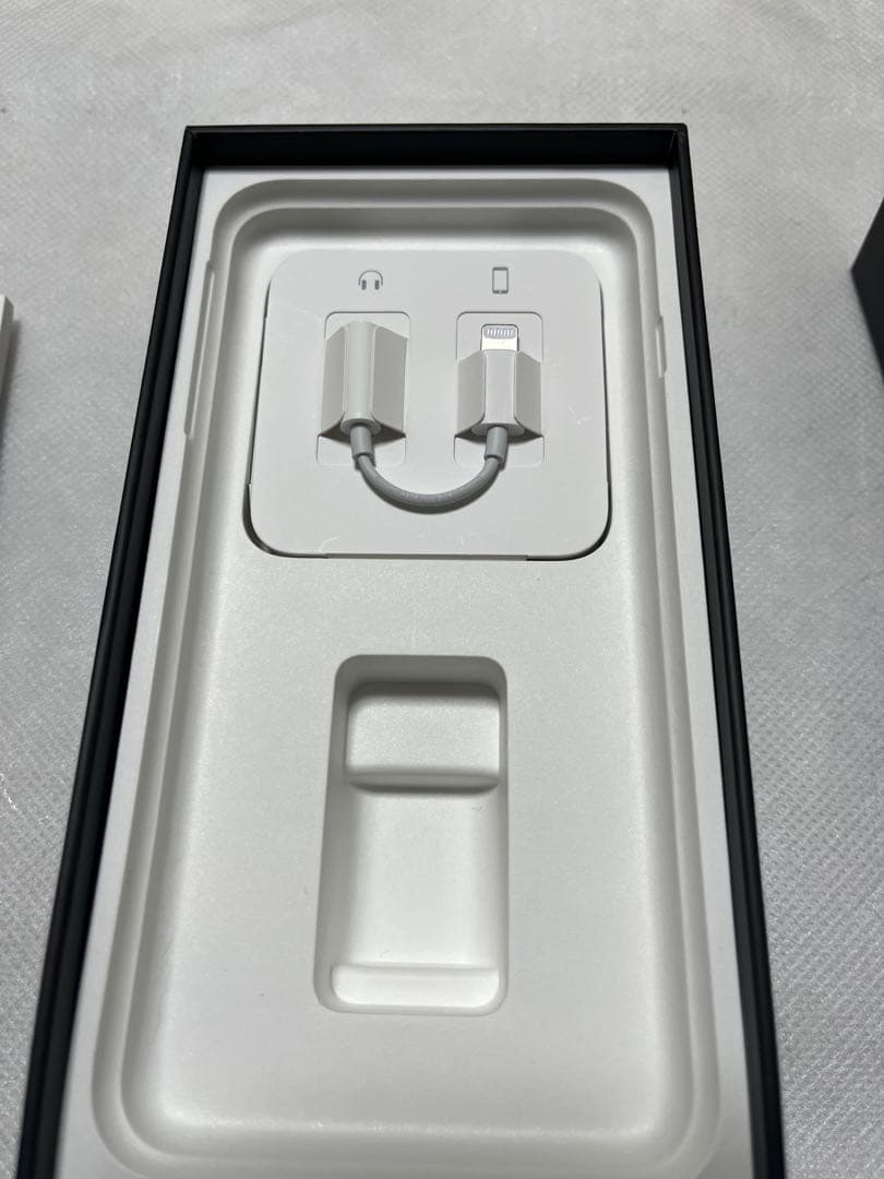 Apple iPhone 7 Plus 128GB ジェットブラック 本体