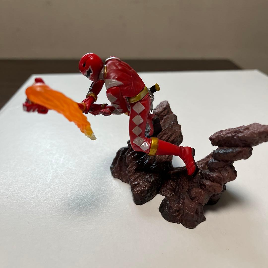 黒十字軍ポーチと戦隊ヒーロー ジオラマフィギュア セット