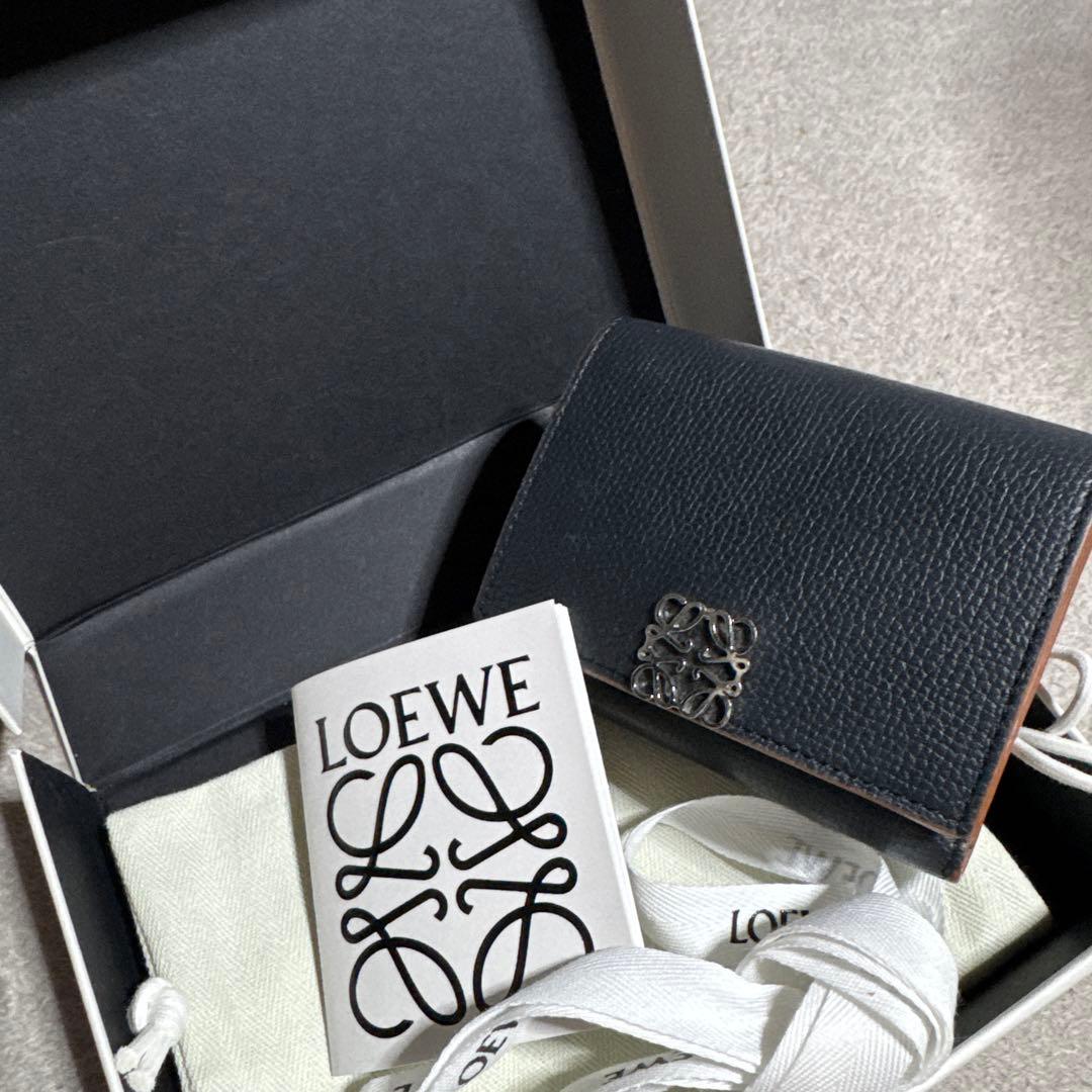 ロエベ　アナグラム トライフォールド ウォレット