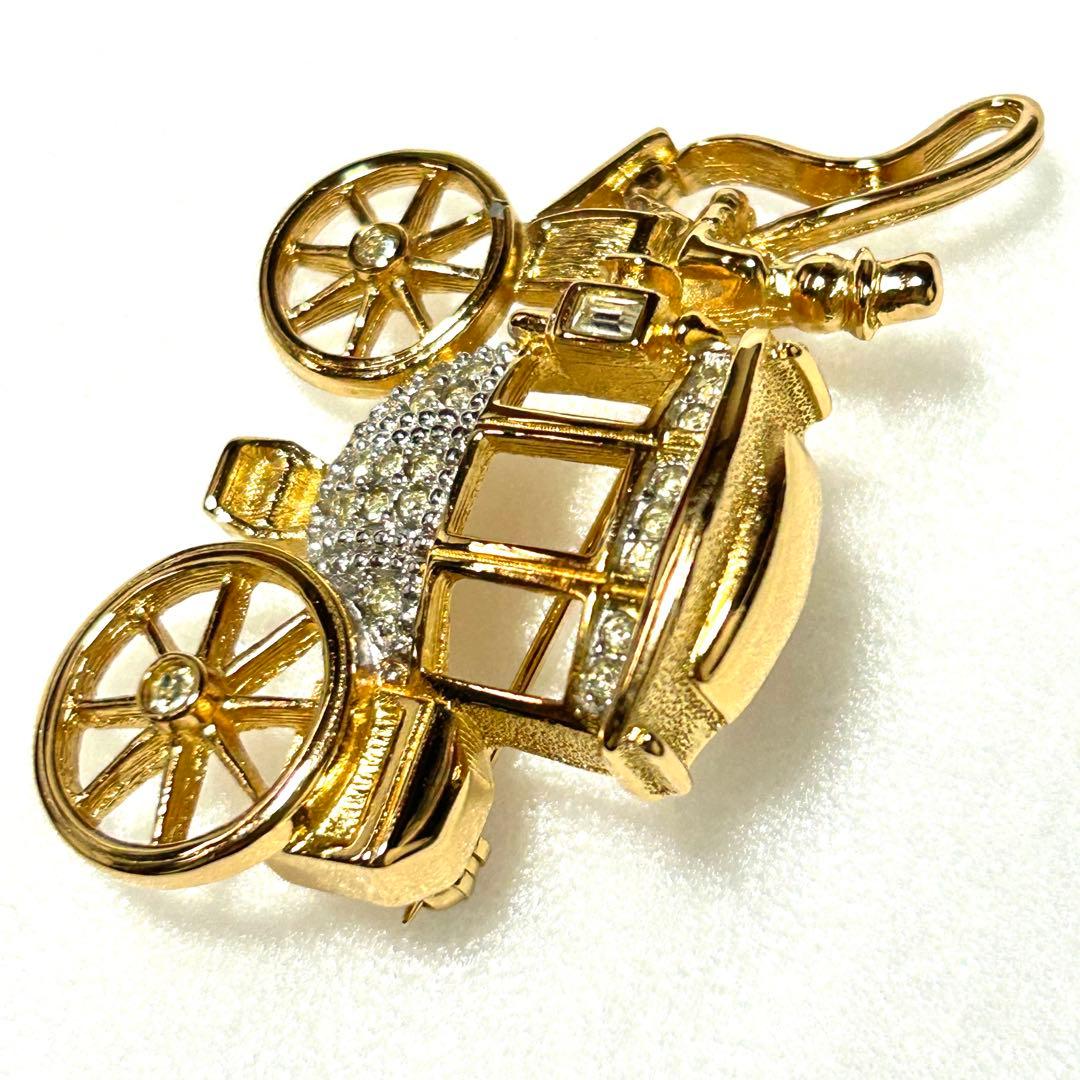 バーバリー Burberrys 【ヴィンテージ】 旧ロゴ　ブローチ　馬車型
