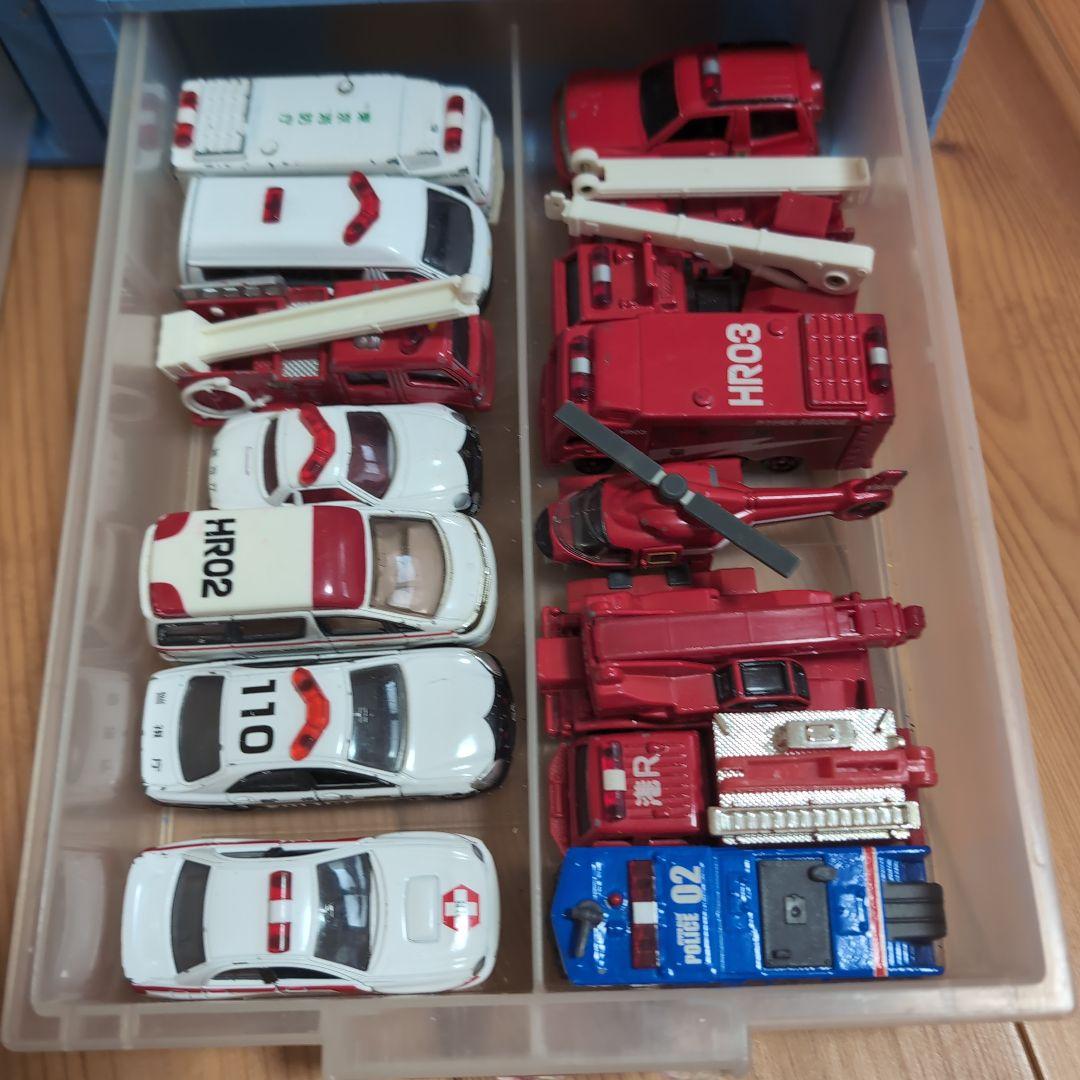 トミカ ミニカーセット 58台 収納引き出し付き
