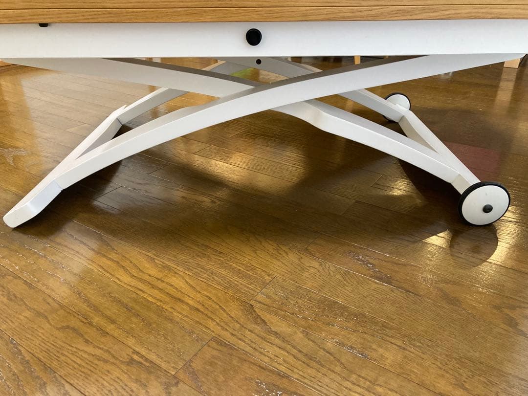 カリガリス　マスコッティ　昇降式テーブル