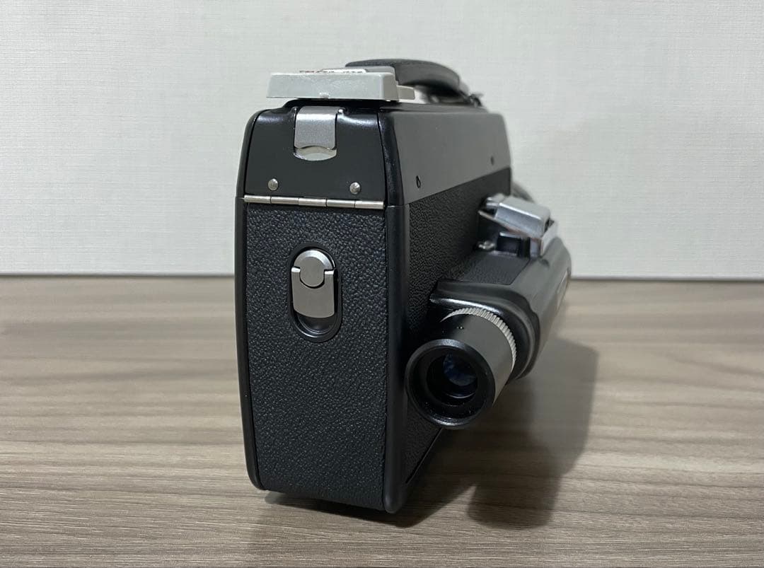 【8ミリカメラ】ELMO エルモ SUPER 106 BLACK