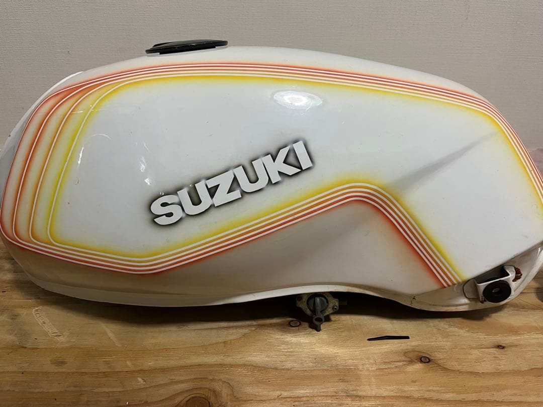 ゴキ　gsx250e gsx400e 外装一式