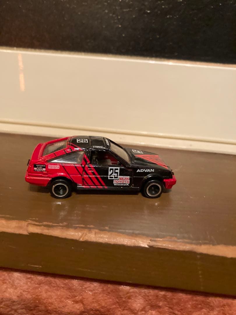 トミカ特注（日本製）　トヨタカローラレビンAE86(ADVAN) アド特注