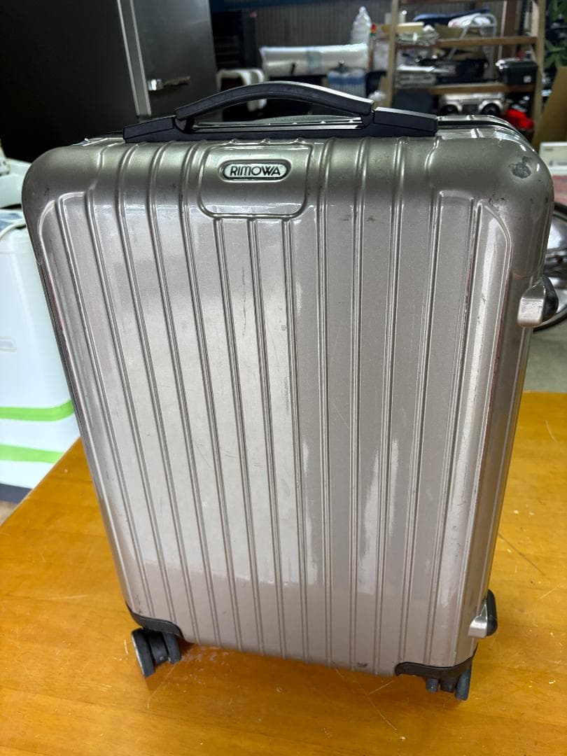 RIMOWA リモワ SALSA 4輪スーツケース 約68L 鍵なし