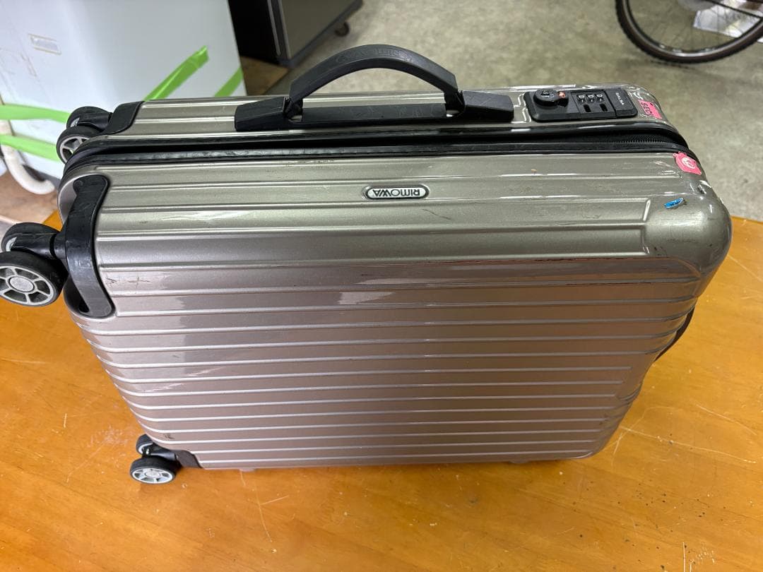 RIMOWA リモワ SALSA 4輪スーツケース 約68L 鍵なし