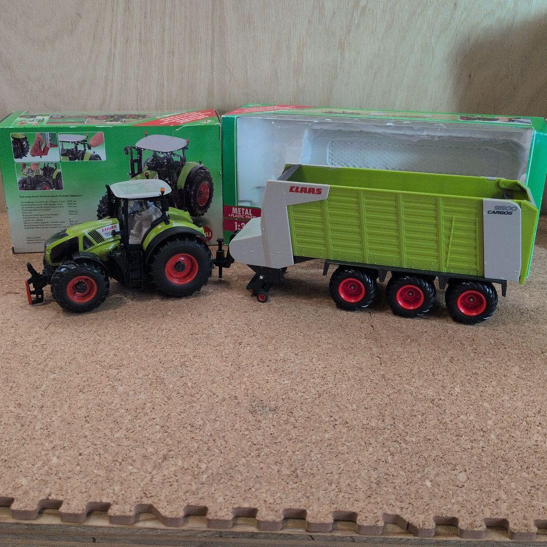 SIKU claas tractor axion＆cargo 1:32