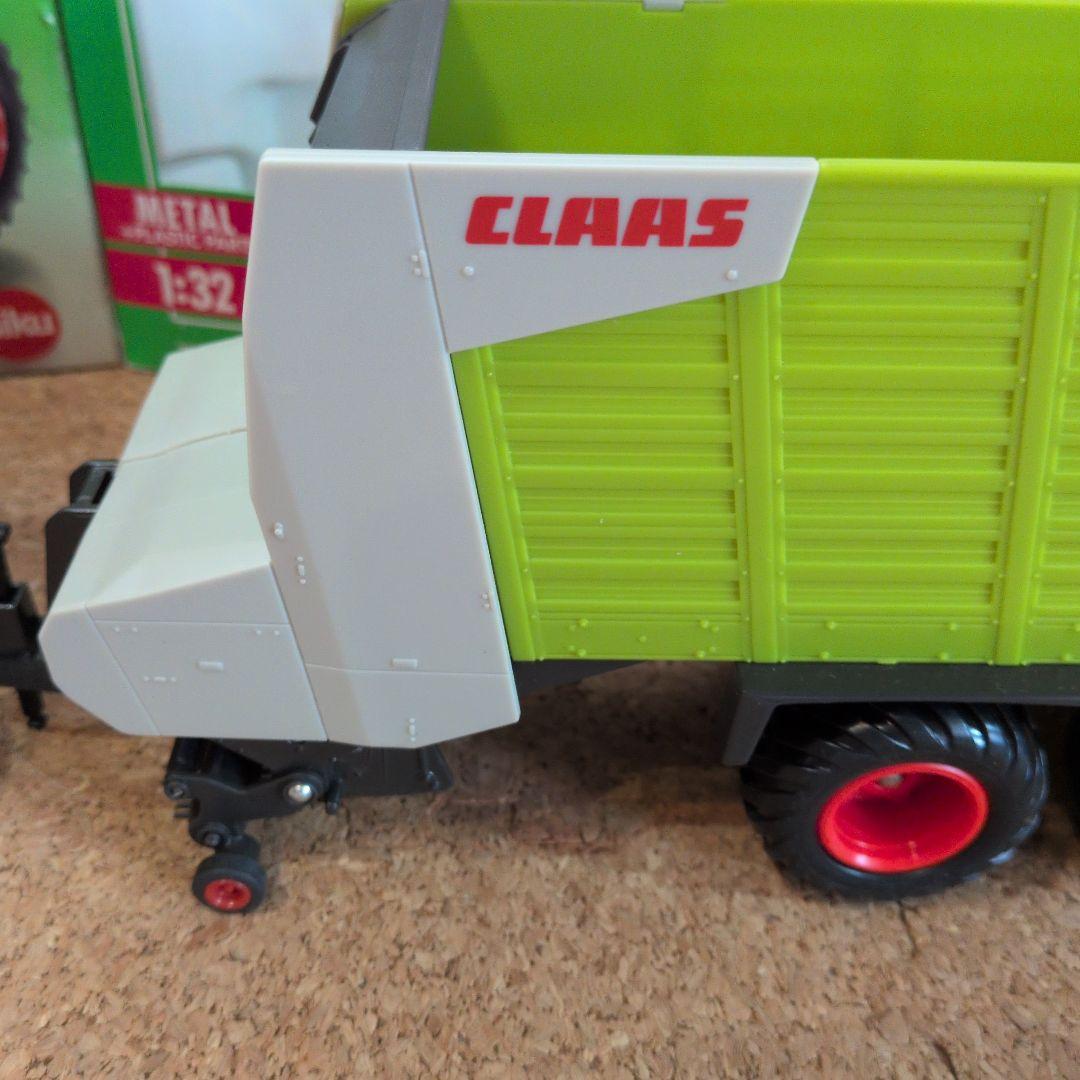 SIKU claas tractor axion＆cargo 1:32