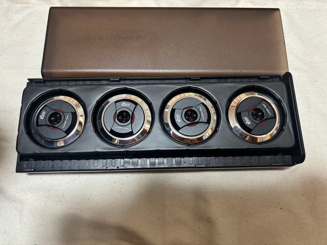 AUDIO BASTION X-PAD REF 3層アルミニウムスパイクパッド